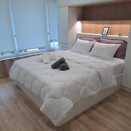 Apartamento Comfy In Tirana