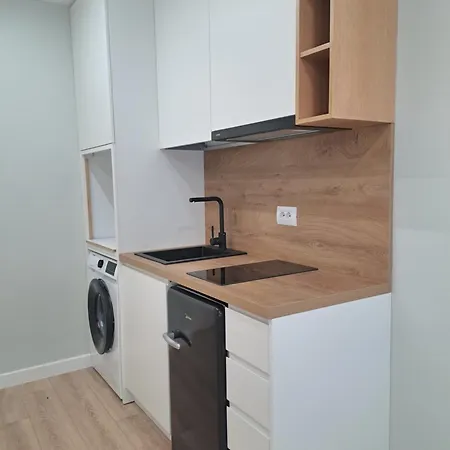 Comfy In Apartment *